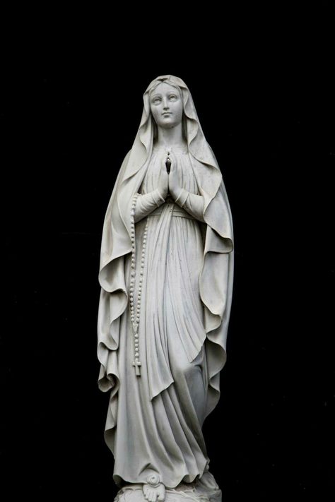 Maria Statue, Mary Sculpture, 7 Sorrows Of Mary, Statue Of Mary, Jesus Christ Statue, Blessed Mother Statue, Assumption Of Mary, Catholic Statues, Virgin Mary Statue