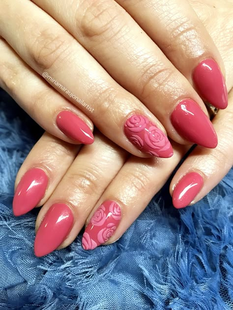 Red Roses Nails Design, Nails Roses Design Flowers, Red Nails Rose, Cherry Pink Nails, Rose Design Nails, Nails With Roses Design, Roses On Nails, Dark Pink Nails Designs, Rose Nails Design