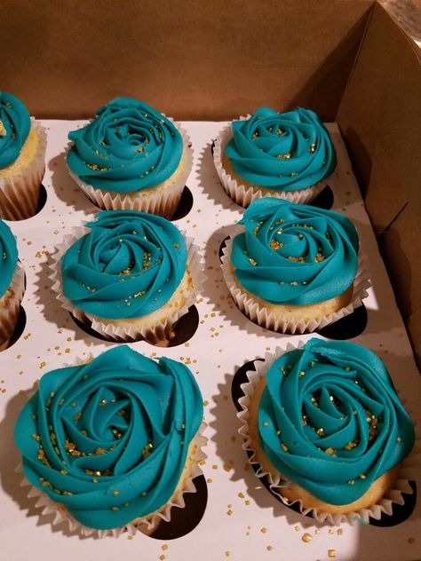 Teal Cupcakes Wedding, Turquoise And Gold Cupcakes, Teal Colored Birthday Cakes, Dark Teal Birthday Cake, Turquoise Cupcakes Birthdays, Teal Wedding Cupcakes Ideas, Peacock Wedding Cake And Cupcakes, Teal Dessert Table, Dark Teal Cupcakes