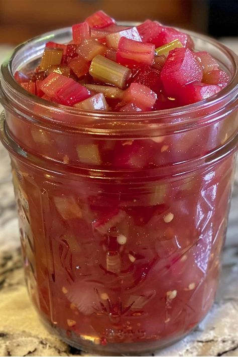 Rhubarb Canning Recipes, Canning Rhubarb, Pickled Rhubarb, Rhubarb Chutney, Canned Jalapenos, Preserving Recipes, Rhubarb Syrup, Rhubarb Compote, Canning Food Preservation