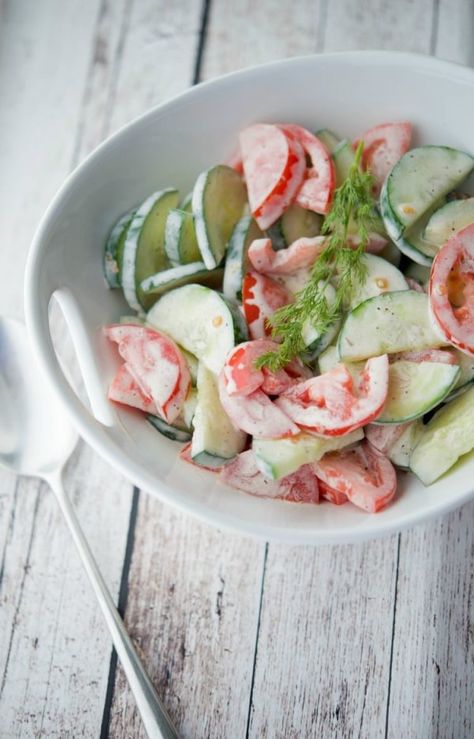 Ranch Cucumber Salad, Cucumber Salad With Mayo, Tomato Cucumber Salad, Salad Shop, Winter Fruit Salad, Cucumber Avocado Salad, Cucumber Salad Recipe, Asian Cucumber Salad, Fresh Tomato Recipes