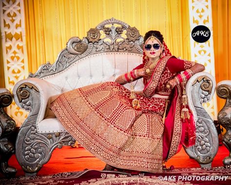 Photo #57 from AKS Production's & Photography "Wedding photography" album New Dulhan Pose, Wedding Dulhan Pose, Wedding Photography India, Indian Wedding Pictures, शादी की तस्वीरें, Creative Photography Poses, Indian Bride Poses, Indian Bride Photography Poses, Indian Wedding Poses