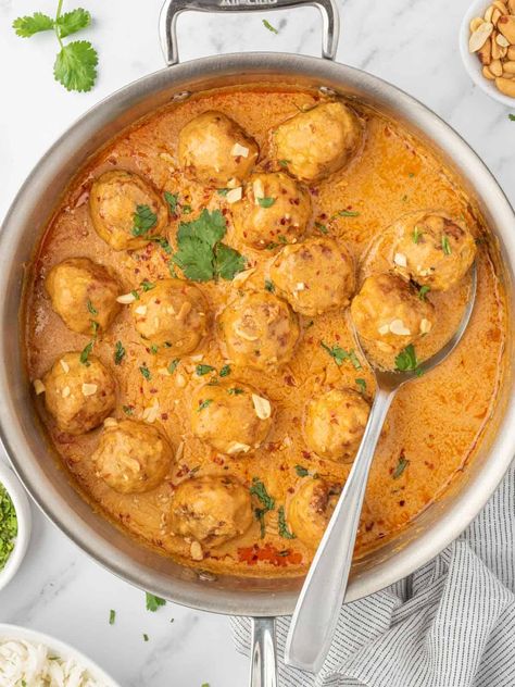 Meatballs in a skillet with coconut curry sauce. Thai Chicken Meatballs, Ground Chicken Meatballs, Convenient Dinner, Turkey Meatballs Healthy, Red Curry Sauce, Curry Meatballs, Fitness Meals, Coconut Curry Sauce, Meatball Recipes Easy