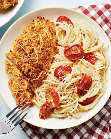 Hello Fresh Chicken, Linguine Recipes, Chicken Parmesan Recipe, Hello Fresh Recipes, Parmesan Crusted Chicken, Cream Cheese Chicken, Parmesan Crusted, Food Box, Fresh Chicken