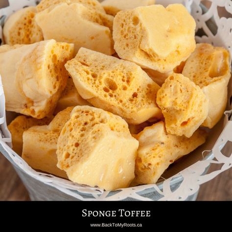 Sponge Toffee Sponge Toffee, Honeycomb Candy, Recipe Folder, Toffee Recipe, Candy Recipes Homemade, Christmas Candy Recipes, Awesome Recipes, Candy Candy, Homemade Candies