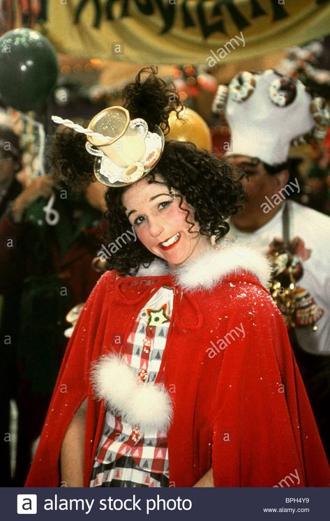 Betty Lou Who Costume, Betty Lou Who, Grinch Float, Whoville Costumes, Who Costume, Whoville Hair, O Grinch, Grinch Movie, Grinch Characters