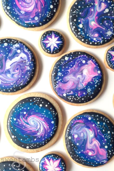 Space Themed Desserts, Galaxy Desserts, Galaxy Cookies, Galaxy Birthday, Galaxy Party, Galaxy Cake, Pembuat Roti, Cookies With Royal Icing, Royal Icing Recipe