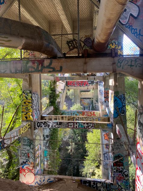 Graffiti, Bridge, Building