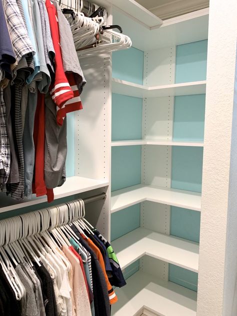 How To Update a Closet With Additional Shelves - and on a Budget! #closetorganization #diy #homeimprovement Update Closet, Small Master Closet, Small Walk In Closet, Closet Redo, Corner Closet, Organized Closet, Organizing Products, Closet Design Layout, Closet Renovation