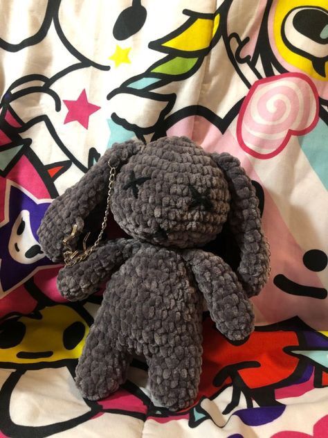 Goth Crochet Knitting & Tools, Crochet Bat Amigurumi Free Pattern, Crochet Ideas Alt, Dark Crochet Patterns, Punk Plushies, Weird Crochet Plushies, Crochet Ideas Boyfriend, Grey Yarn Crochet Ideas, Goth Crochet Plushies