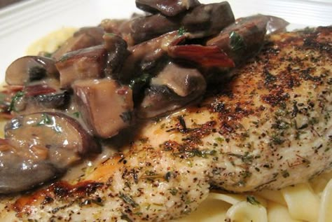 TSR Version of Carrabba's Chicken Marsala by Todd Wilbur. Photo by Sandi (From CA) Carrabas Chicken Marsala, Carrabbas Recipes, Chicken Marsala Recipe, Marsala Sauce, Marsala Recipe, Marsala Chicken Recipes, Chicken Marsala, Copycat Restaurant Recipes, Chicken Spices