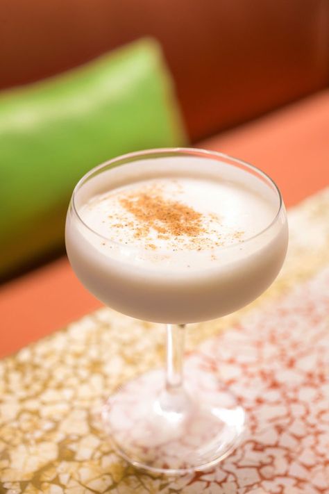 Brennan’s Milk Punch: A Classic New Orleans Recipe – Garden & Gun Brandy Milk Punch, Bourbon Milk Punch, Milk Punch Recipe, Punch Drink, Milk Punch, Punch Cocktails, New Orleans Recipes, Tropical Drinks, Mardi Gras Food