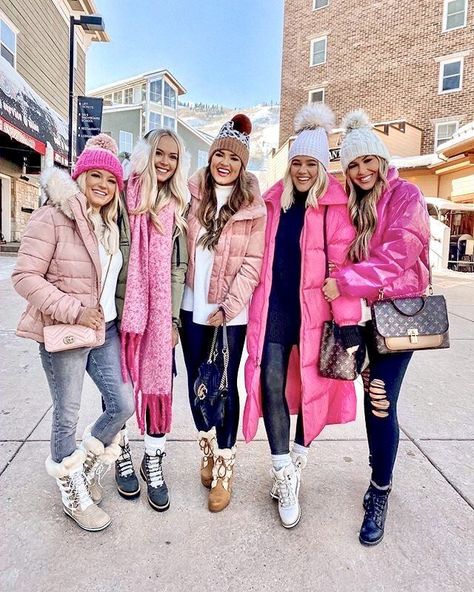 Cold Clothes, Winter Wonderland-party, Bre Sheppard, Winter Vacation Outfits, Preppy Winter Outfits, Nyc Winter Outfits, Story Aesthetic, New York Outfits, Preppy Winter