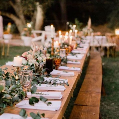 Boho Chic Table Setting, Outdoor Backyard Wedding, Rustic Wedding Table Setting, Urban Wedding Venue, Wedding Backyard Reception, Boho Chique, Rustic Wedding Table, Events Photography, Chic Table