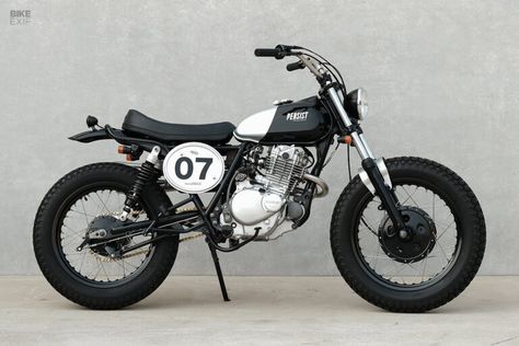 Town and country: A custom Suzuki TU250 Grasstracker from Taiwan | Bike EXIF Yamaha Sr400, Bike Exif, Vintage Motocross, Suzuki Motorcycle, Motocross Bikes, Custom Motorcycles, Town And Country, Big Boys, Cafe Racer