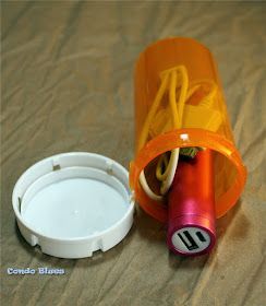 Condo Blues: 25 of the Best Ways to Reuse Old Pill Bottles Old Pill Bottles, Reuse Pill Bottles, Pill Bottle Crafts, Recycling Hacks, Reuse Old Tires, Mini Sewing Kit, Mini First Aid Kit, Pill Bottle, Recycling Information