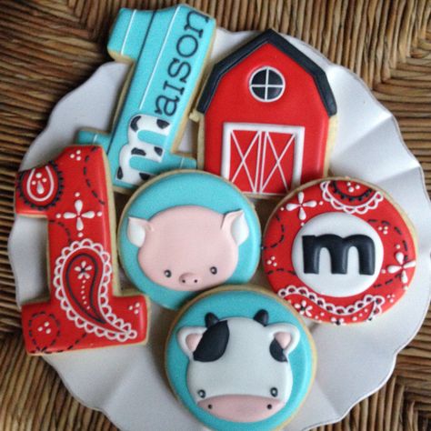 Barnyard Cookies, Farm Animal Cookies, Farm Cookies, Cookies Cupcake, Turkey Cookies, Farm Theme Birthday, Farm Cake, Paint Cookies, Barnyard Birthday