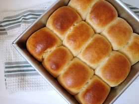 Dinner Rolls Recipe Homemade, Yeast Rolls Recipe, No Yeast Dinner Rolls, Bread Dough Recipe, Yeast Rolls, Best Bread Recipe, Dinner Rolls Recipe, Sour Taste, Savoury Baking