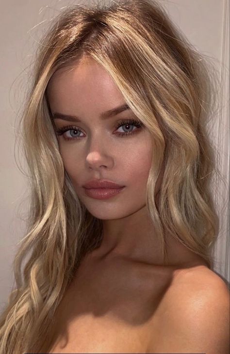 Cool Blonde Hair Colour, Alena Blohm, Frida Aasen, Cool Blonde Hair, High Cheekbones, Cool Blonde, Long Hair With Bangs, Inspirational Women, Fall Hair