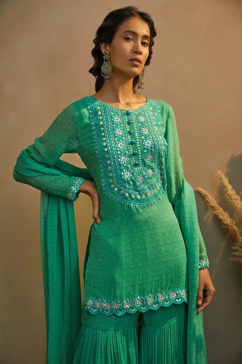 Aneesh Agarwaal, Mirror Work Border, Indian Party Wear Dresses, Green Block Print, Green Sharara, Print Mirror, Kurta Sharara Set, Kurta Sharara, Indian Designs