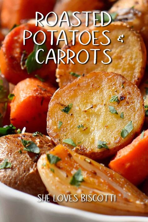 Roast Baby Potatoes, Roasted Small Potatoes, Roasted Potatoes And Carrots, Small Potatoes, Roasted Baby Potatoes, Potatoes And Carrots, Carrots Recipe, Roasted Potato Recipes, Roasted Fennel