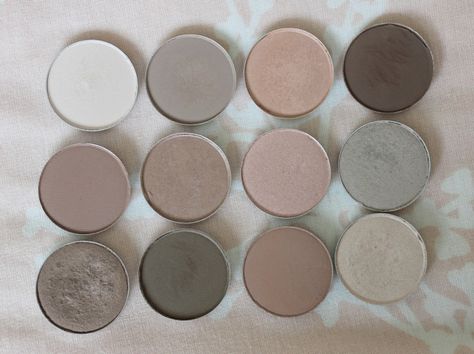 Mac Eyeshadow Swatches, Soft Summer Makeup, Naked Lunch, Eyeshadow Basics, Best Mac Makeup, Mac Eye Shadow, Mac Eyes, Eyeshadow Collection, Neutral Makeup