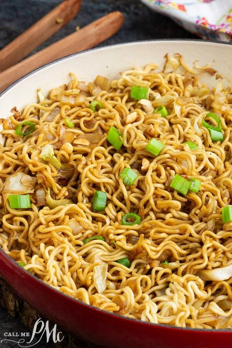 Ramen Noodle Lo Mein Recipes, Lo Mein Recipe With Ramen Noodles, Lo Mein Ramen Noodles, Cow Mein Recipe, Cho Mein, Ramen Noodle Lo Mein, Chow Mein With Ramen Noodles, Ramen Noodle Chow Mein, Ramen Chow Mein