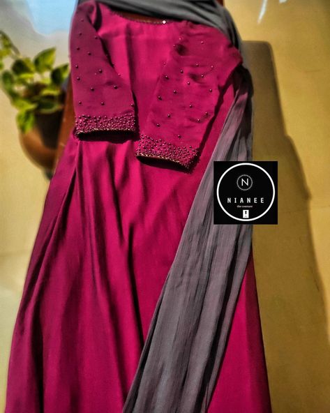 Dark Pink Suits Women Indian, Dark Pink Kurti Combination, Pink Suits Women, Pink Kurti, Suit Purple, Pink Color Combination, Indian Kurti Designs, Indian Kurti, Fabric Painting On Clothes