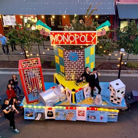 Bank Parade Float Ideas, School Floats Parade Ideas, Monopoly Parade Float, Carnival Floats Parade, Homecoming Float Ideas High School, Float Themes, Parade Float Theme, Halloween Parade Float, Parade Float Ideas