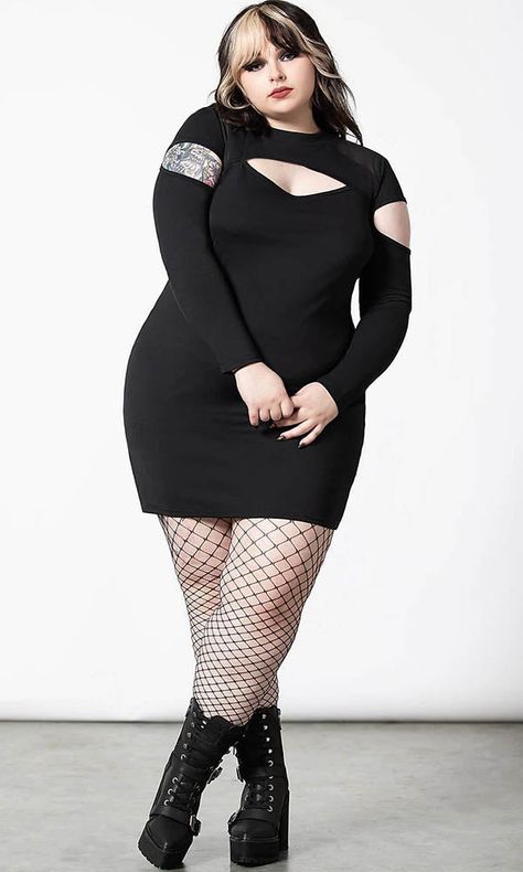 Thick Goth Plus Size, Goth Plus Size Outfits, Summer Goth Outfits Plus Size, Plus Size Modeling Poses, Curvy Goth Outfit, Goth Maternity, Chubby Goth Outfit, Wifey Aesthetic, Plus Size Goth Outfits