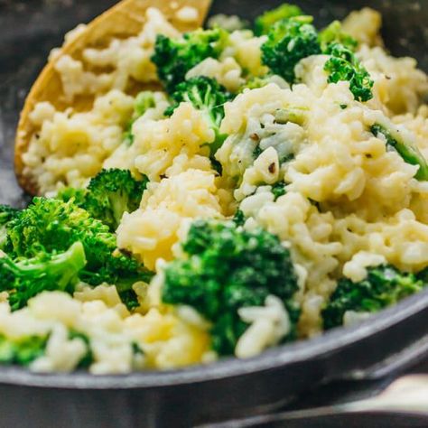 Vegetarian Risotto Recipes, Chicken Ratatouille Recipe, Cheddar Risotto, Broccoli Risotto, Filet Mignon Chorizo, Risotto Recipes Chicken, Cheese Risotto, Vegetarian Risotto, Recipes Broccoli