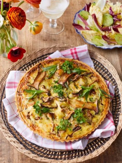 Coronation Quiche, Wimbledon Recipes, Tarte Fine, Steamed Asparagus, Salmon And Asparagus, Jamie Oliver Recipes, Quiche Recipes, Jamie Oliver, British Food