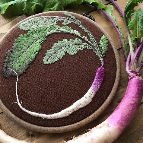 Gorgeous Embroidery Art Looks Just a Vegetable Garden Vegetable Crafts, Portrait Embroidery, Japanese Artists, Embroidery Inspiration, Hoop Art, Diy Embroidery, Embroidery And Stitching, Embroidery Projects, Embroidery Art