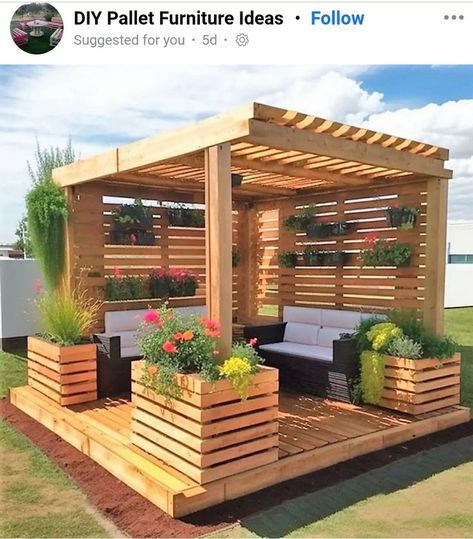 Pallet Gazebo, Pallet Gazebo Ideas, Small Garden Gazebo, Pergola Patio Ideas Diy, Wooden Garden Gazebo, Diy Gazebo, Hot Tub Patio, Reuse Ideas, Gazebo Ideas