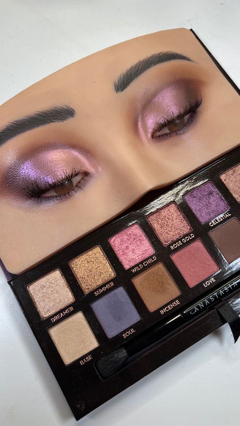 #makeuptutorial using #anastasiabeverlyhills #norvina #eyeshadow #palette Norvina Palette Looks, Eyeshadow 2023, Anastasia Palette, Norvina Palette, Old Makeup, Beauty Review, Makeup Reviews, Anastasia Beverly Hills, Makeup Ideas