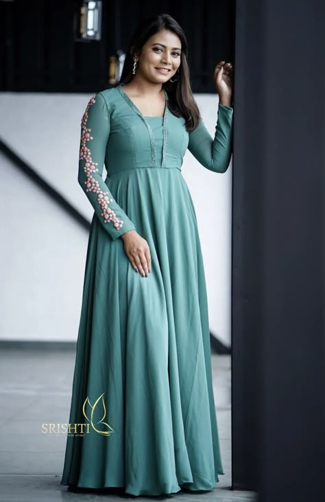 Churidar Models New Party Wear, Churidar Designs Party Wear, Model Churidar Designs, Green Chudidhar, New Model Long Frocks For Women, Latest Churidar Models For Party, Latest Saree Gown Designs, New Model Churidar Designs, Bottle Green Dress