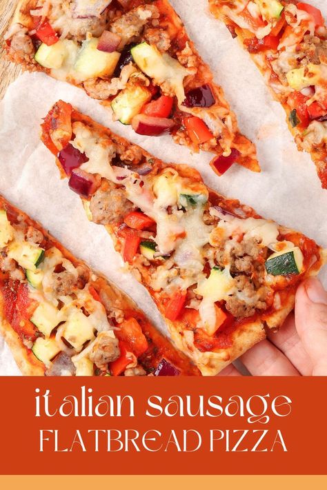 Italian Sausage Flatbread Pizza is an easy recipe perfect and a perfect weeknight recipe. Ready in 20 minutes! Sausage Flatbread, Flatbread Pizza Recipes, Healthy Snack Options, Flatbread Pizza, Fresh Veggies, Quick Breakfast, Italian Sausage, Flatbread, Pizza Recipes