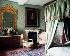 Eye For Design: Old World Style Green Bedrooms Elegant Bedrooms, English Country Manor, English Houses, Country Manor, Ghost Story, English Manor, Stately Homes, Old World Style, English Country House