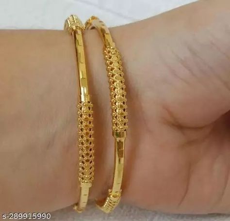 Bangles Daily Wear Gold, Gold Bangles Design Daily Wear, Gold Bangles Design Daily Wear Latest, Bangles Design Latest, Bangle Design, New Gold Jewellery Designs, Diamond Jewelry Set, American Diamond Jewellery, Balcony Plants