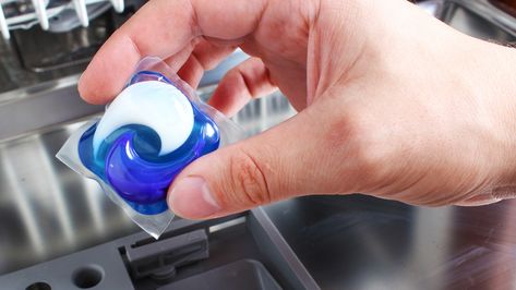 Why You Should Be Using Your Favorite Dishwasher Pods To Clean The Microwave Clean The Microwave, Microwave Cleaning Hack, Microwave Hacks, Whirlpool Oven, Dishwasher Pods, Clean Microwave, Kitchen Cleaning Hacks, Clean Microfiber, The Energy