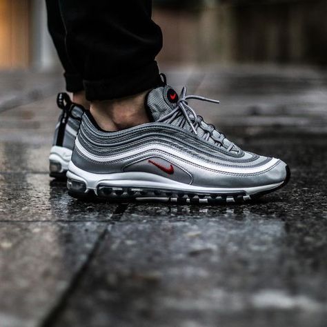 Air Max 97 Silver Bullet, Air Max 97 Outfit, Nike 97, Air Max Style, Mens Sport Sneakers, Basket Nike, Sneaker Trend, Sneaker Outfits, Basket Style