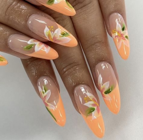 Unique Summer Nails, Greece Nails, Aesthetic Summer Nails, Orange Nail Art, June Nails, Wedding Nail Art, Nail Art Simple, Art Deco Nails, Floral Nail Designs