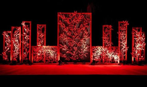 A Stage Is Antique Idea While Open Reception Setups Are Something Quite Interesting! Reception Stage Decor, Wedding Stage Backdrop, Wedding Entrance Decor, Red Backdrop, Wedding Decorations On A Budget, Wedding Stage Design, Luxury Wedding Decor, Wedding Backdrop Design, Wedding Mandap