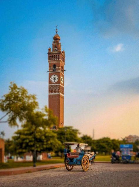 Ghanta Ghar Lucknow Photography, Lucknow Aesthetic, Indian Fort, Love Beyond Words, B Arch, Pakistan Culture, Mahindra Thar, Heritage Architecture, Android Phone Wallpaper