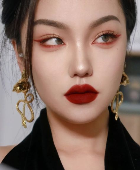 Makeup For Chinese Women, Cny Make Up, Japanese Red Eye Makeup, Year Of The Dragon Makeup, Red Lip Makeup Look Asian, Douyin Makeup Red Lip, Lunar New Year Makeup Look, Lunar Makeup, Soft Red Makeup