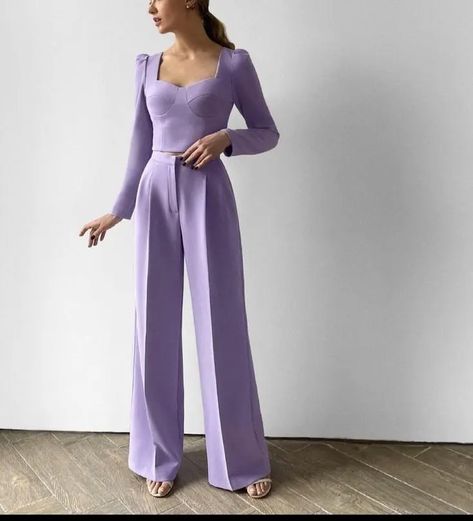 How to Rock Corset Fashion like a Style Icon – Svelte Magazine Formal Pants Women, Corset Outfit, Corset Fashion, Purple Outfits, Woman Suit Fashion, Looks Chic, Professional Outfits, A Style, Suit Fashion