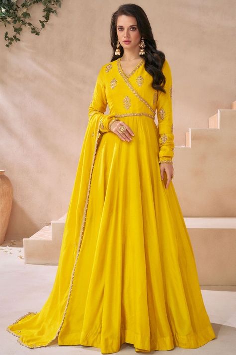 Lemon Yellow Embroidered Silk Anarkali Gown with Dupatta Silk Anarkali Gown, Wedding Salwar Kameez, Silk Anarkali, Gown With Dupatta, Yellow Gown, Anarkali Gown, Party Kleidung, Indian Gowns, Bridal Lehenga Choli