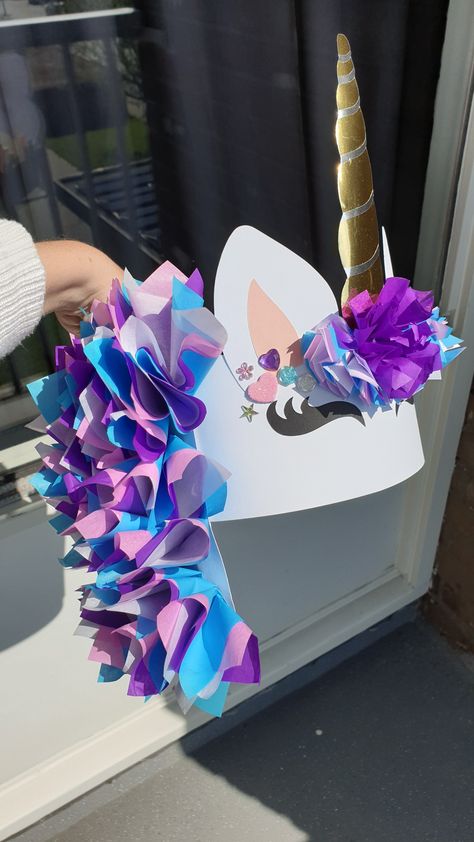 Unicorn Hat Diy, Unicorn Birthday Crown, Diy Unicorn Crafts, Unicorn Purple, Birthday Crowns, Crazy Hat, Unicorn Hat, Crazy Hat Day, Dyi Gifts