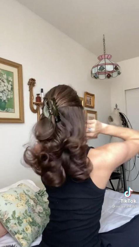 How To Easily Style Layered Hair, Best Way To Volumize Hair, Heartless 90s Blowout, Heartless Curls With Bangs, House Wife Hairstyles, Heatless Curl Bun, Heatless Curls Overnight Medium Length Hair, 80s Fluffy Hair Tutorial, Heartless Curls Overnight Diy