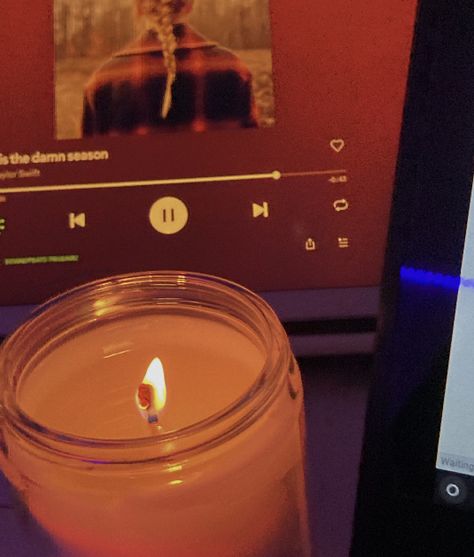 october aesthetic candle taylor swift music Orange Cool Aesthetic, Cozy Orange Aesthetic, Orange Light Aesthetic, Orange Aesthetic Fall, Dark Orange Aesthetic, Hippy Aesthetic, Orange Lamps, Orange Icons:), Models To Draw